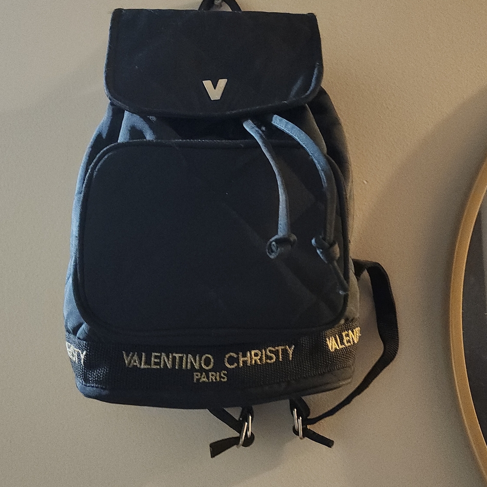 Valentino Christy Black Quilted Backpack In Excellent Condition